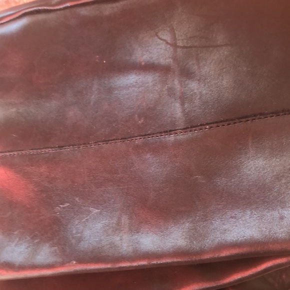 NINE West - Picture 3 of 5